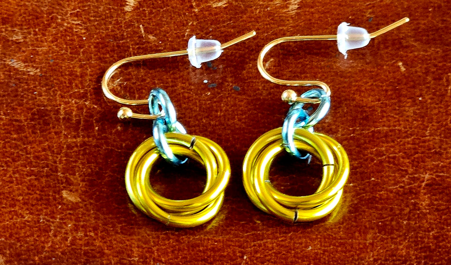 Tiny Mobius Flower Chain Maille Earrings