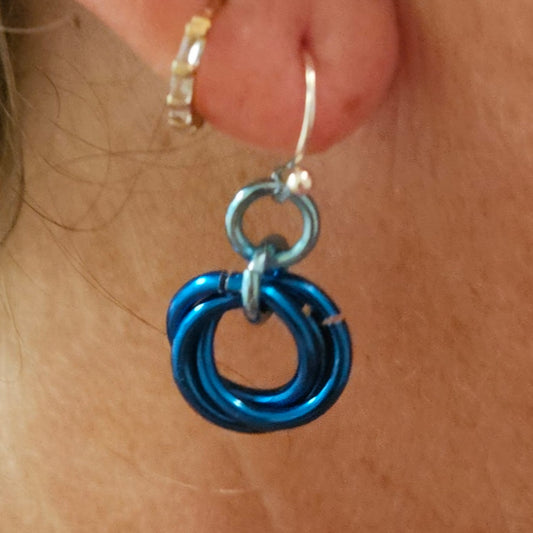 Tiny Mobius Flower Chain Maille Earrings