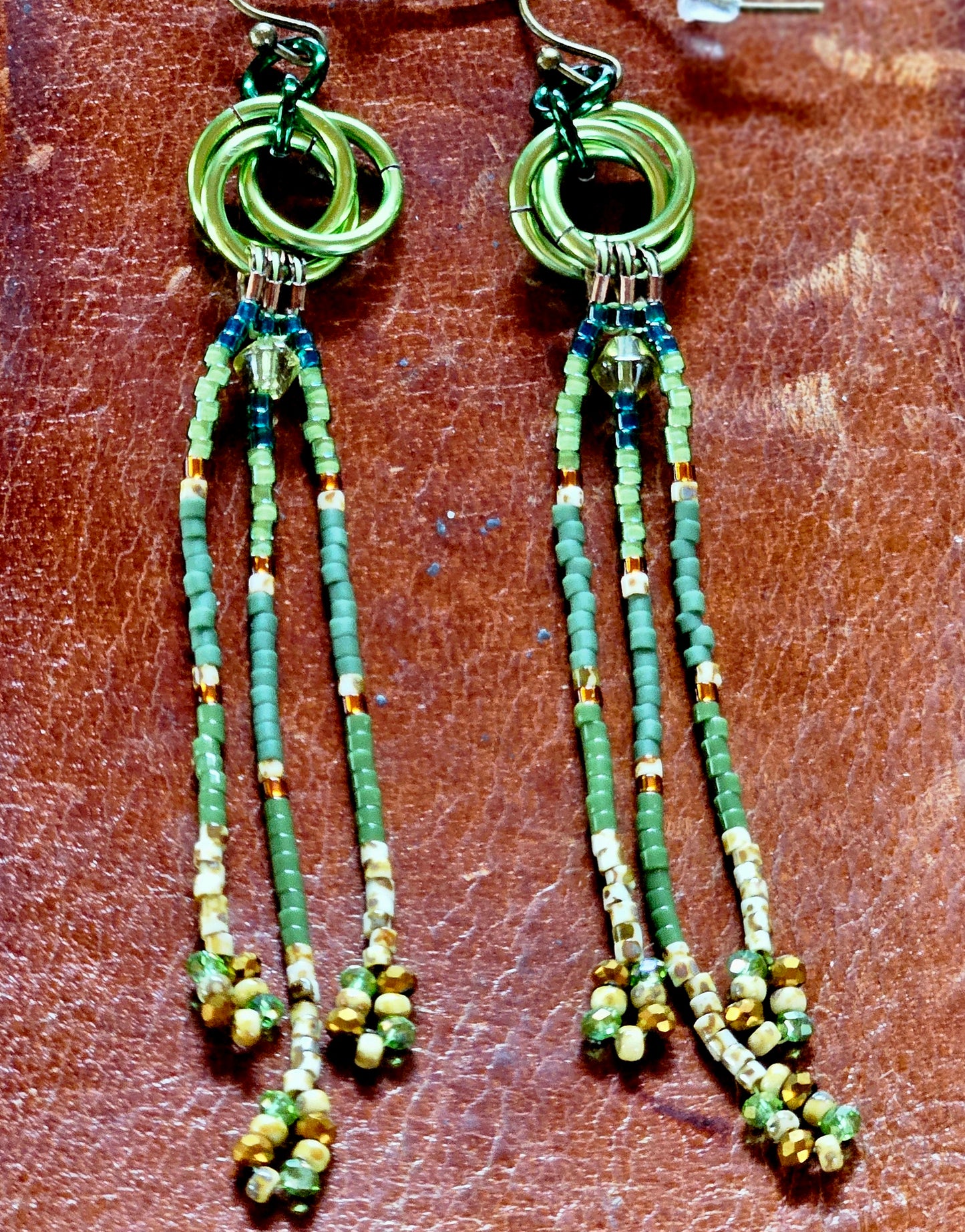 Mobius Flower Chain Maille ⛓️ with glass Japanese beads